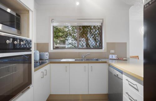 Broadbeach Apartment | Broadbeach Cozy Apartment
