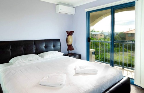 Labrador Apartment | Broadwater Pursuit Beach and Adventure for Families