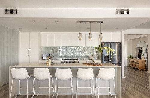 Burleigh Waters House | Burleigh Luxe Escape