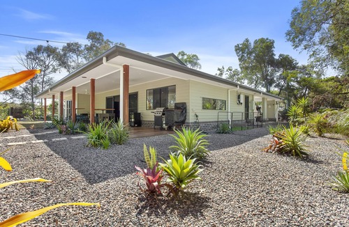 Ningi House | BUSH RETREAT!