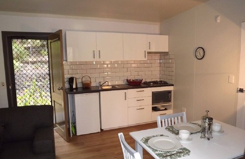Boyland Villa | Bushland serenity couples escape