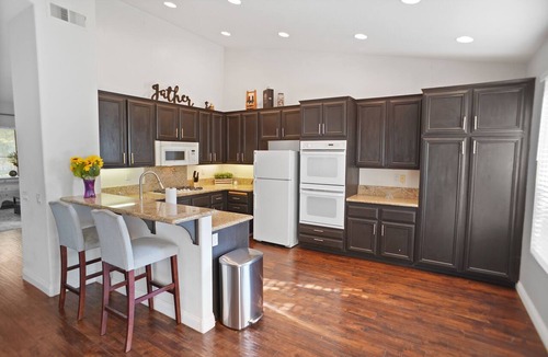 Canyon Country House | Business Rental in Beautiful and Safe Stone Crest Neighborhood
