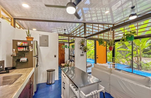 Puerto Viejo de Talamanca Villa | Butterfly Buddha Bungalow in the Playa Negra Jungle