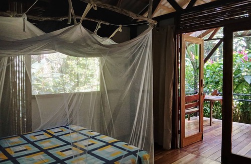 Chiguata Cabin | Cabaña Plumeleteer - Hidden Jungle Cabin & Pool
