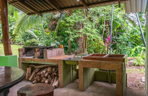Puerto Viejo de Talamanca Cabin | Cabin with nice Outdoors in Puerto Viejo,Costa Rica.Caribbean Authentic Property