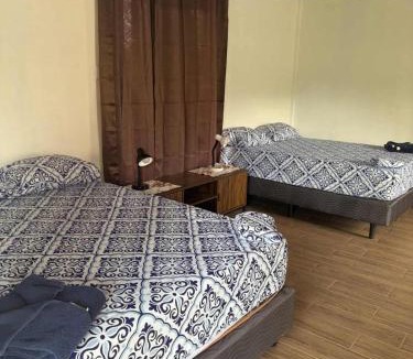 Cahuita Cabin | Cabinas Los Tucanes