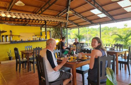 Drake Bay Hotel | Cabinas Pura Vida B&B and Tour Operator