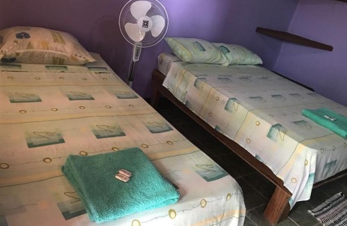 Cahuita Hotel | Cabinas Surf Side