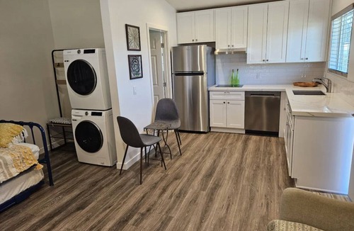 Joshua Tree Apartment | Cactus Flower Tiny Home Joshua Tree