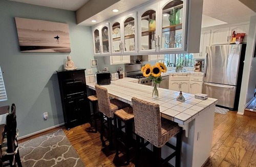 Old Towne House | California Dreamin’-Celebrate Summer@Beach Ocean Views