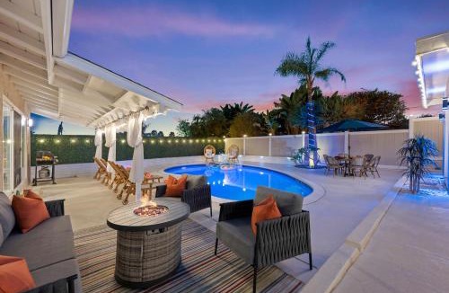 San Carlos House | California Dreamin Resort-Style Pool House