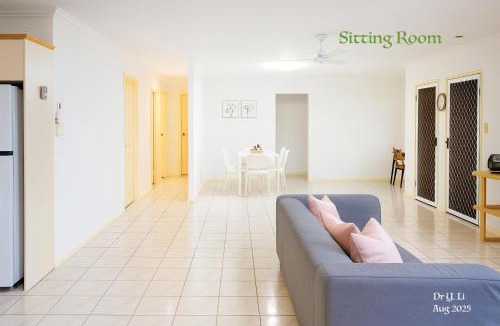 Banksia Beach House | Canal View Holiday-2Rooms-Guests Usable 120m2-Host Shared Property-No Tax Invoice