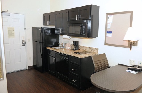 Santa Maria Hotel | Candlewood Suites Santa Maria by IHG