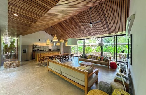 Chiguata House | Caribbean Courtyard | Luxury Jungle Villa w Pool