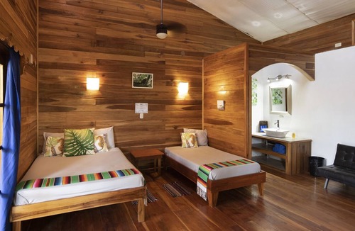 Manzanillo House | Caribbean Beach House, 3bedroom, 3 bath, A/C, pool, kitchen, 100m from the sea