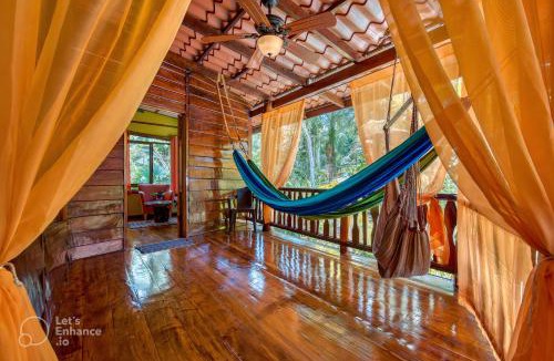 Cocles Cabin | Caribe Town Bungalows