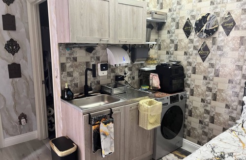 North Las Vegas Apartment | Carmel’s Cozy Luxury Casita in charming North Las Vegas with AC