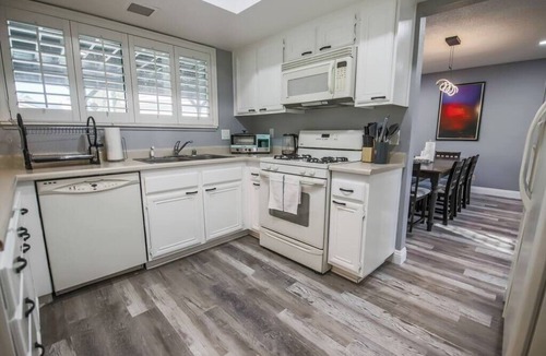 Summerlin House | CARRONDALE HOUSE MONTHLY