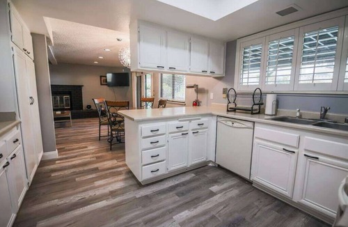 Summerlin House | CARRONDALE HOUSE MONTHLY
