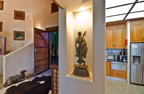 Surfers Paradise House | Casa Albero Via Roma
