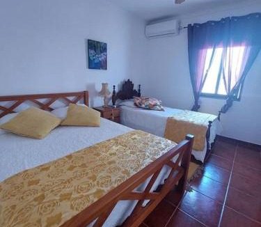 Povoa de Sao Miguel Apartment | Casa Amarela - Praias Alqueva