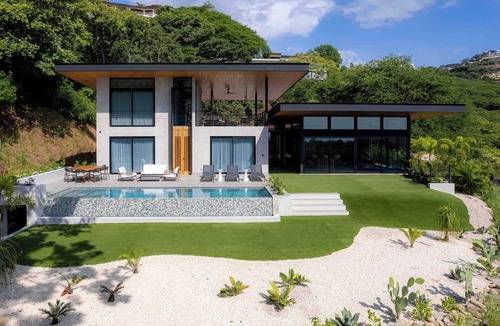 Playa Hermosa Villa | Casa Armonía - New Luxury Ocean View Villa - Walking distance to the beach!
