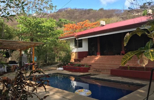 Playa Ocotal House | Casa Avi Fauna Nature Guesthouse Y Casa AlmaCalma