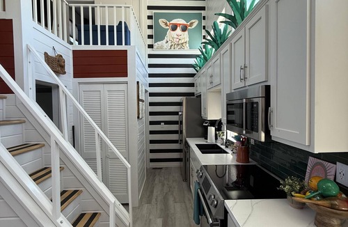 Parker Strip House | Casa Azul, Hot Tub- Boat Parking at Roadrunner Resort