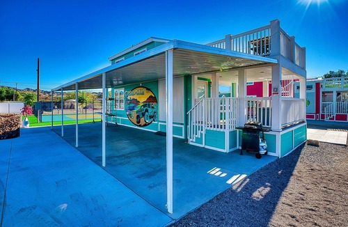 Parker Strip House | Casa Azul, Hot Tub- Boat Parking at Roadrunner Resort