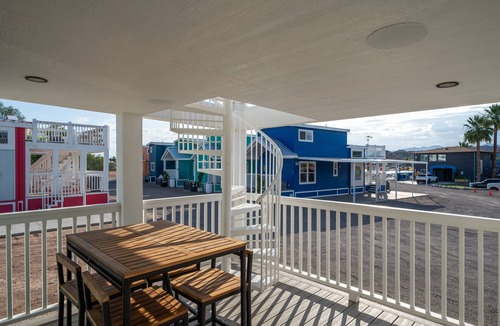 Parker Strip House | Casa Azul, Hot Tub- Boat Parking at Roadrunner Resort