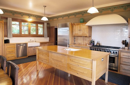 Ojai House | Casa Barranca Estate; Hiking trail, Pool, Jaccuzzi, Yoga studio, Sauna, Fitness.