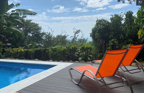Uvita Villa | Casa Cocobolo - Spacious 4 bedroom Villa above Uvita