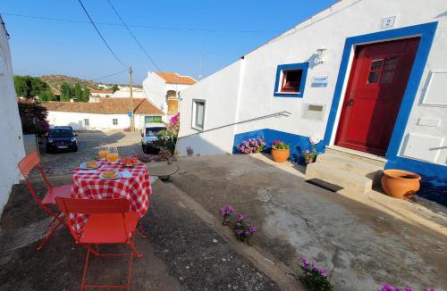 Amieira House | Casa da Chaminé - Refúgio com Charme Alentejano