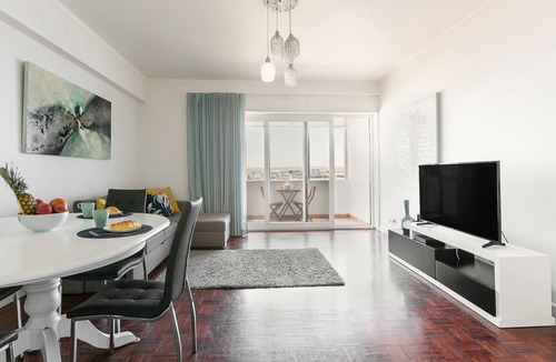 Sao Pedro Apartment | Casa da Marginal - Marina Side