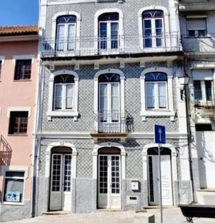 Arganil House | Casa da Maya - Historic Townhouse, N2 Stop and Nature Retreat
