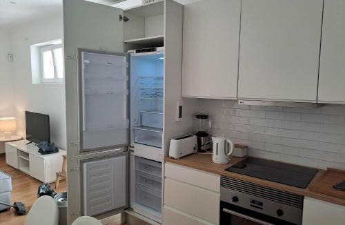 Estoril Apartment | CASA DA PRAIA DA POÇA - Apartamento Rosa