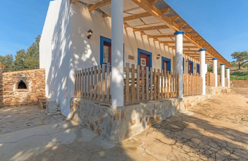 Sao Luis House | Casa da Ti Vanda – Pet-Friendly Retreat for Families and Pets