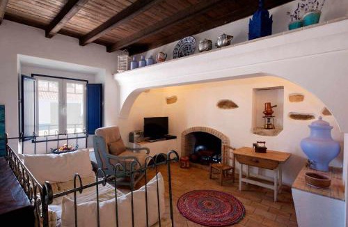 Mertola House | Casa da Tia Amalia
