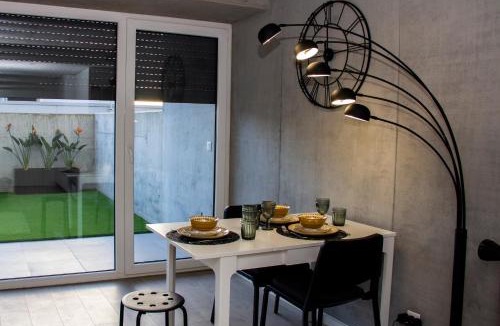 Vera Cruz Apartment | Casa das Falcoeiras - Estúdio com terraço privado