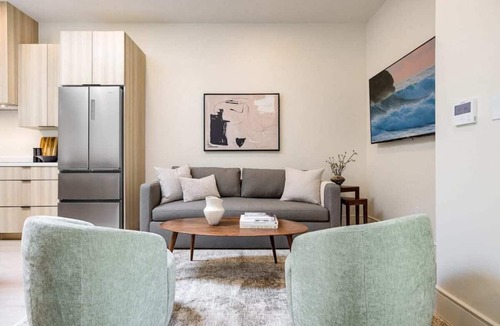 Santa Barbara Apartment | Casa De La Vina Apartment 12