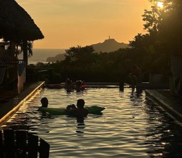 Lomas de Palermo Hostel | Casa de Olas - Eco Rustic Hostel