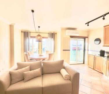 A dos Cunhados Apartment | Casa De Sousa-Refúgio de Surf entre Peniche e Ericeira