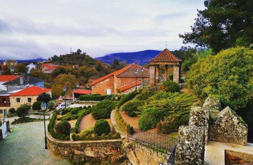 Sernancelhe e Sarzeda House | Casa do Castelo