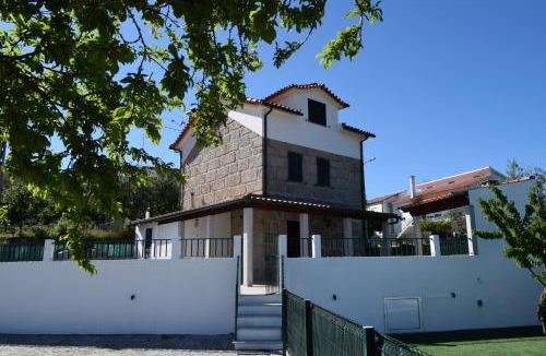 Gouveia House | Casa do Chão do Ribeiro