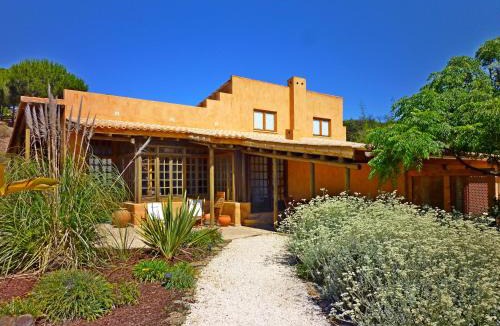 Barao de Sao Joao Apartment | Casa dos Sonhos, private terrace, quiet location, walking to village, ecological pool, pets considered, nature friendly