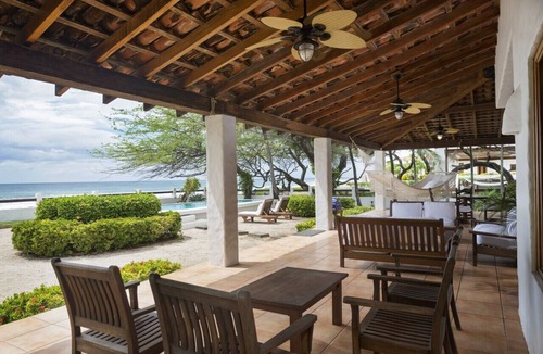 Playa Colorado House | Casa Encantos Beach Front House