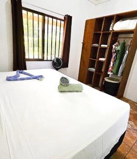 Cahuita House | Casa Escondida