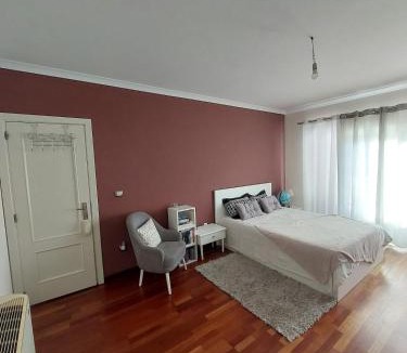 Satao House | Casa Flamingo