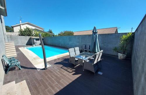 Satao House | Casa Flamingo