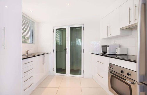 Surfers Paradise House | Casa Grande On The Water